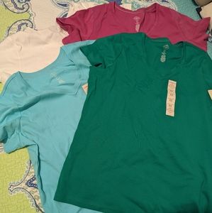 St John's Bay 2x V-Neck Shirts